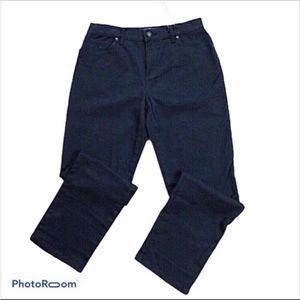 Gloria Vanderbilt tapered 8 Short pocketed hunter green jeans